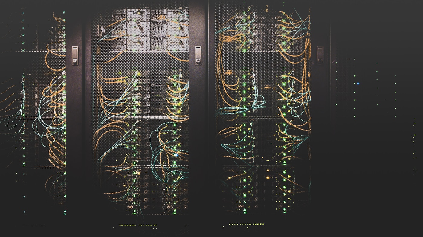Cableado de datos y conectividad.